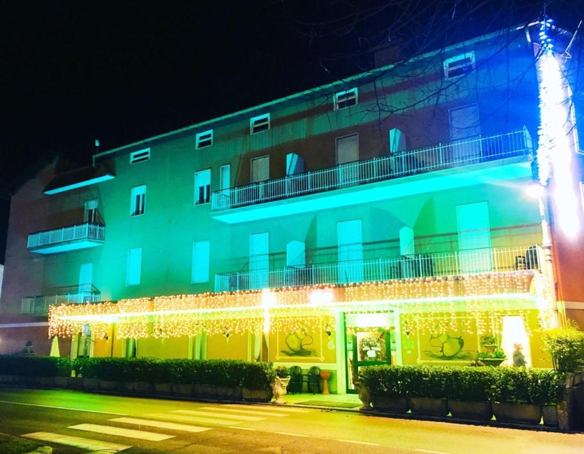 Hotel Elvira Fiuggi Exteriér fotografie